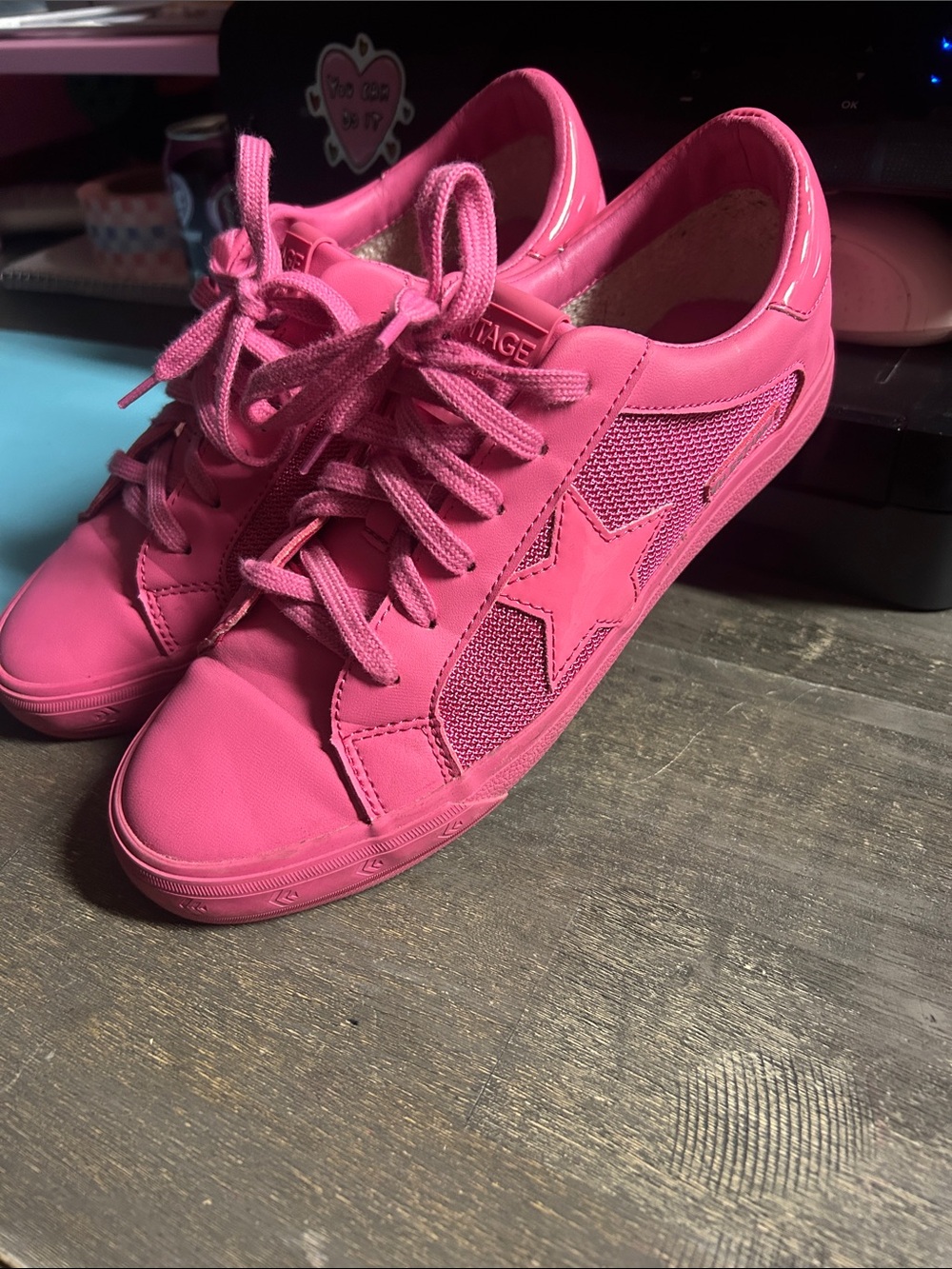 These are the Vintage‎ Havana monochrome pink star sneakers women’s 10